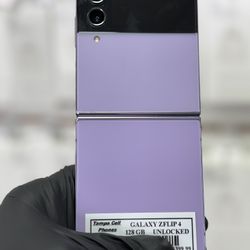 Samsung Galaxy Z Flip 4 Unlocked 128 gb excellent condition! $350