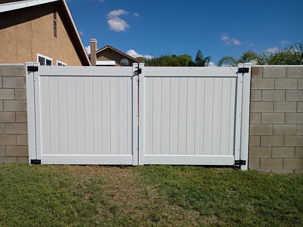 Vinyl Fence