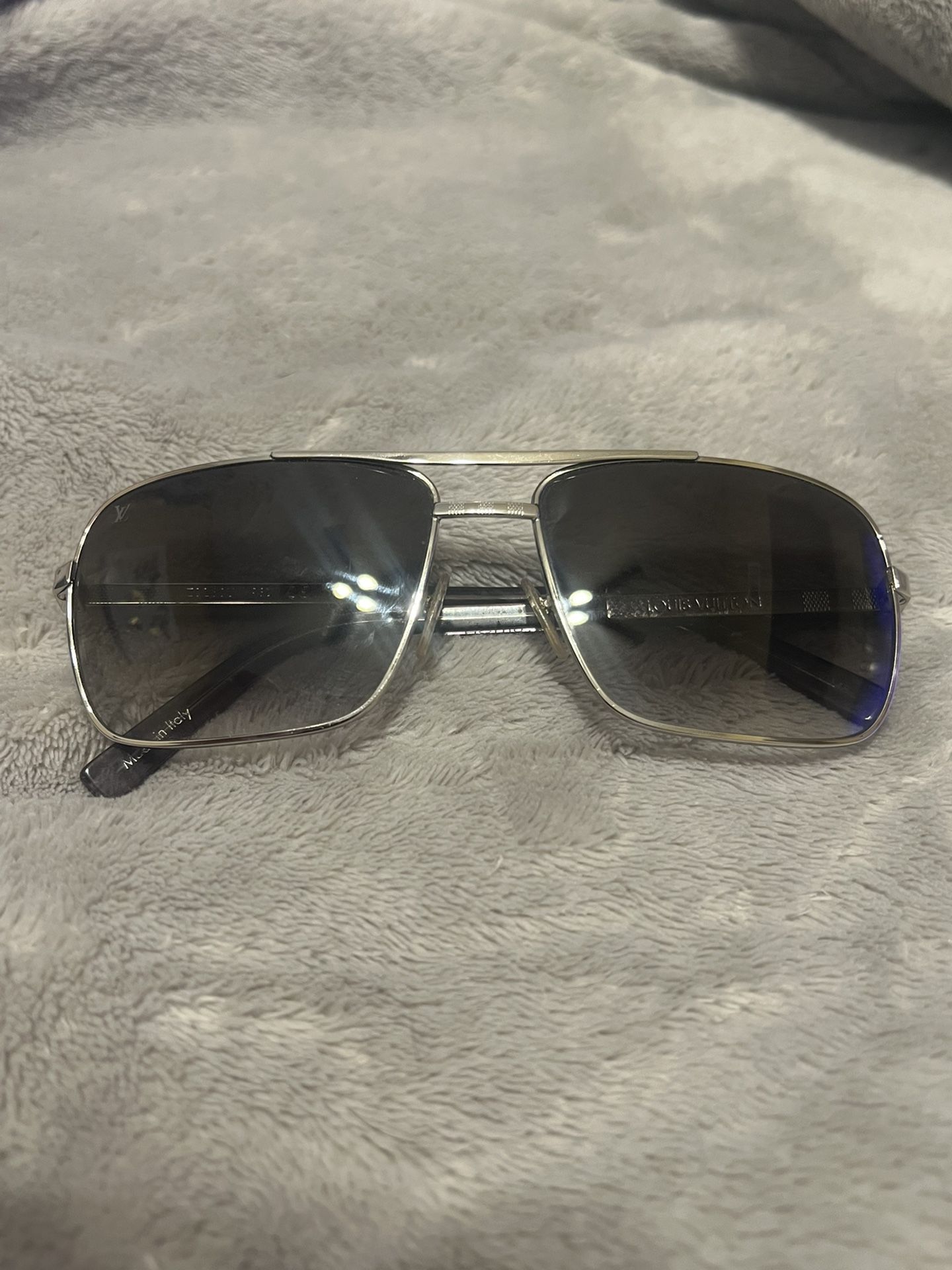 Louis Vuitton // Silver Attitude S00 Z0260U Sunglasses – VSP Consignment
