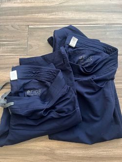 Figs scrubs