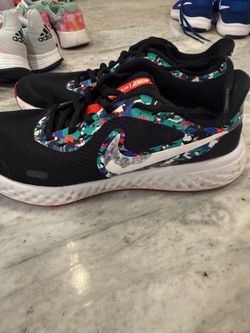 Nike Sneakers size 6 Y