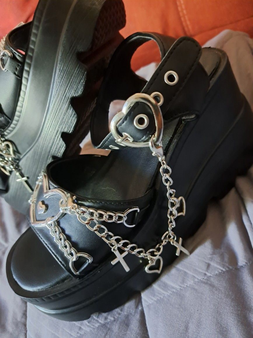 New Black Wedge Sandals