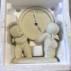 Snowbabies Deparmtent 56 Clock