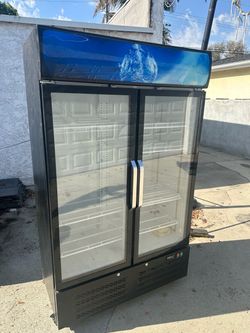 Commercial Refrigerator