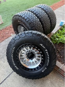 Kmc Chevy Silverado o Toyota Tacoma wheels