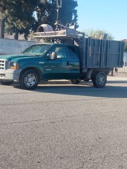 Ford F-250 Super duty with dump