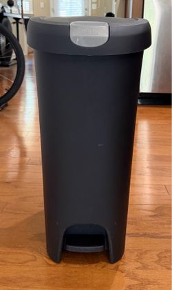 Hefty Trash Can