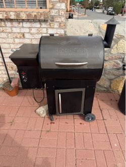 Traeger grill smoker