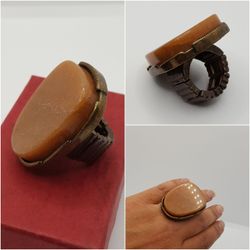 Boho Antique Stretch Ring, Sillimanite brown Stone. 
