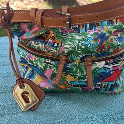 Dooney Bourke Purse Nice Condition Medium Size