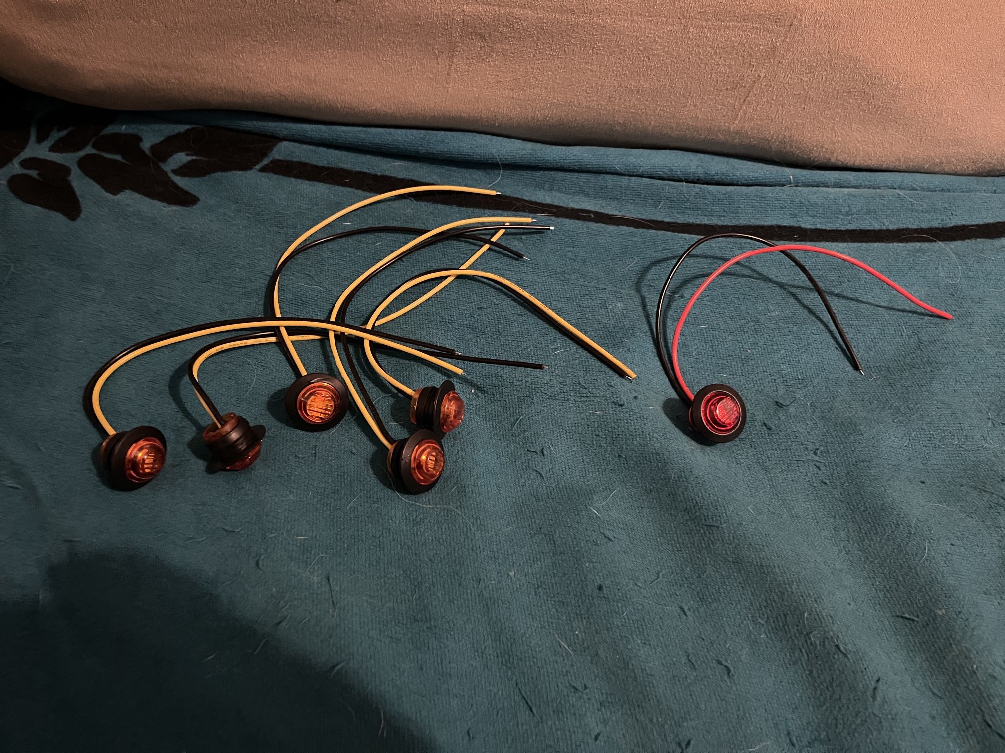 1” LED pods