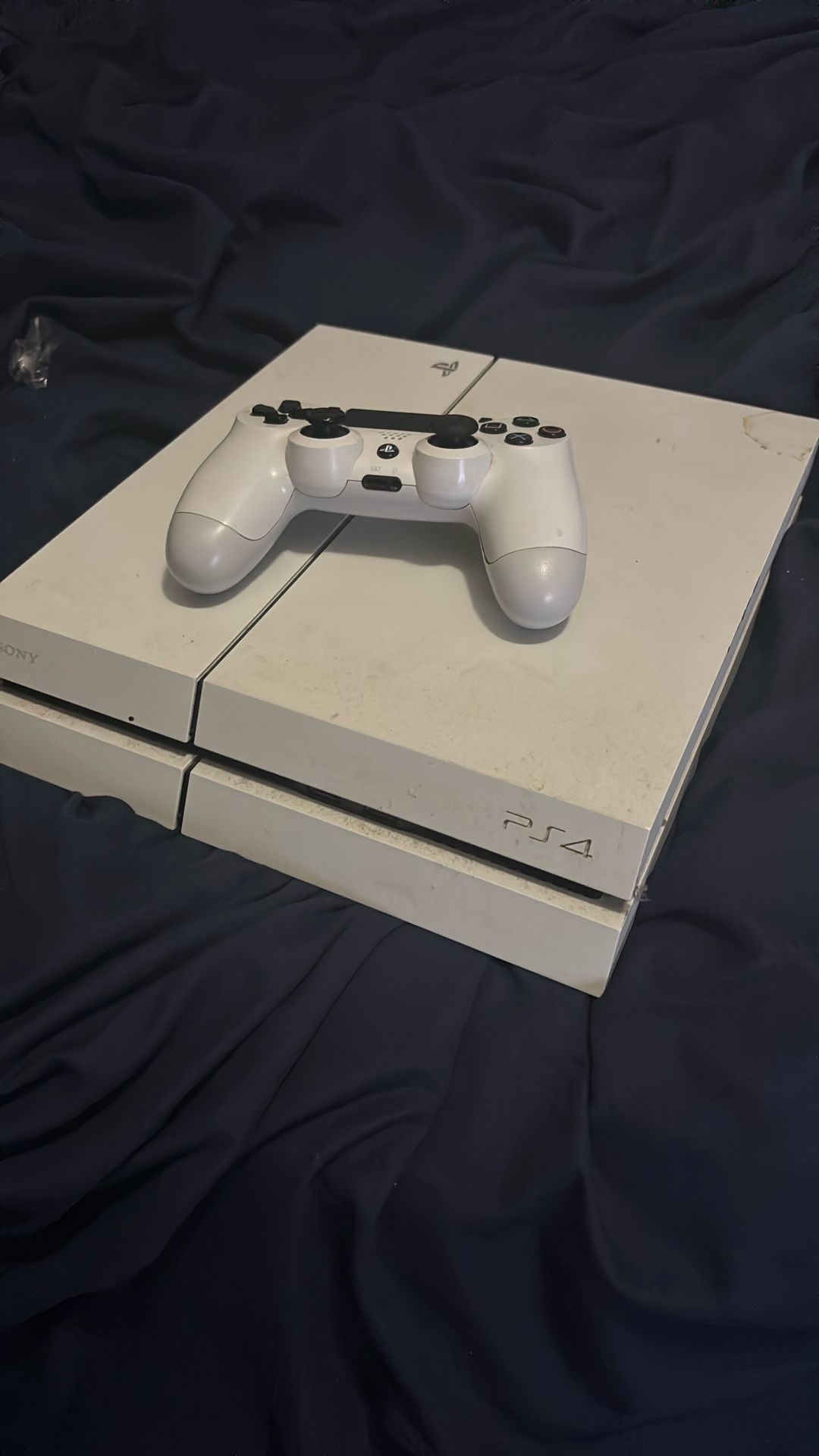 Used PlayStation 4 And Controller
