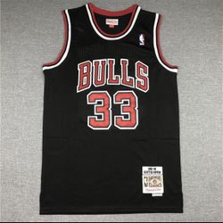 Pippen Bulls Jersey Size Medium And Large 