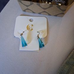 Turquoise Med Earing 