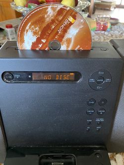 Sony Compact Disk Receiver W/IPOD Docking Station & Sony Speakers