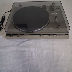 Technics SL- B300 Turntable