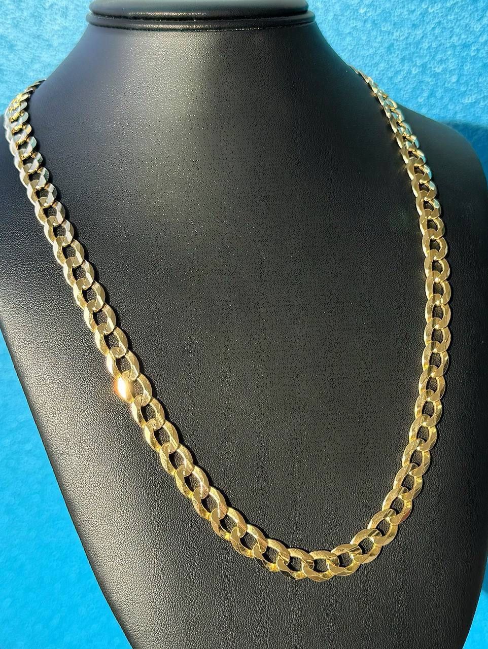 14k solid yellow gold Curb style 24.5” chain Necklace 62.2 grams 10mm