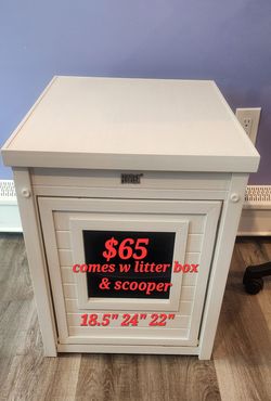Kitty litter enclosure  table w litter box & scooper