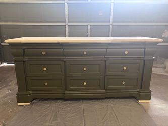 Green wooden Dresser