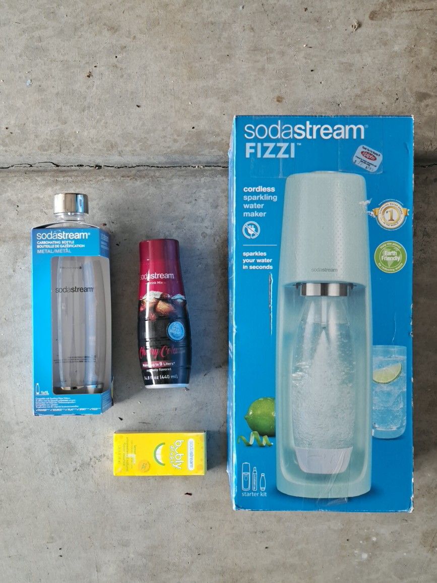 REDUCED. - Soda Stream Fizzi Sparkling Water Maker