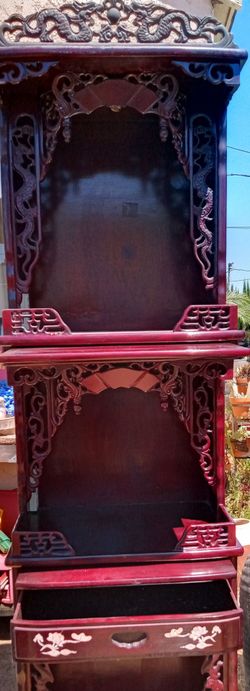 Three tier altar