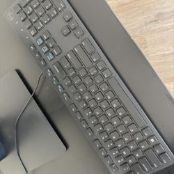 Keyboard / Mouse / Camera