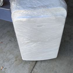 Portable AC unit Insignia 