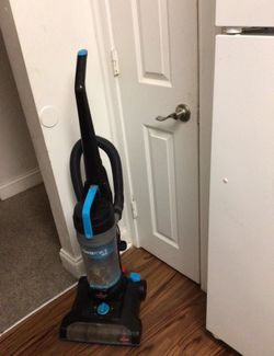 Free BISSELL PowerForce Helix Bagless  Vacuum