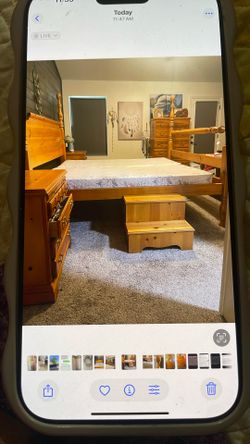 Bassett Oversized Beautiful Oak Bedroom Suite