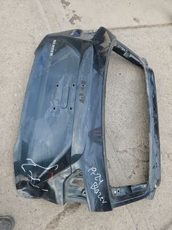 Chevy Chevrolet Blazer  oem tailgate Liftgate  19 to 25