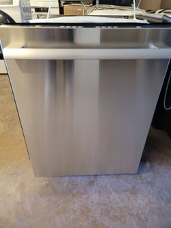 Thermador 3 Racks Dishwasher 