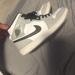 jordan 1 mid 