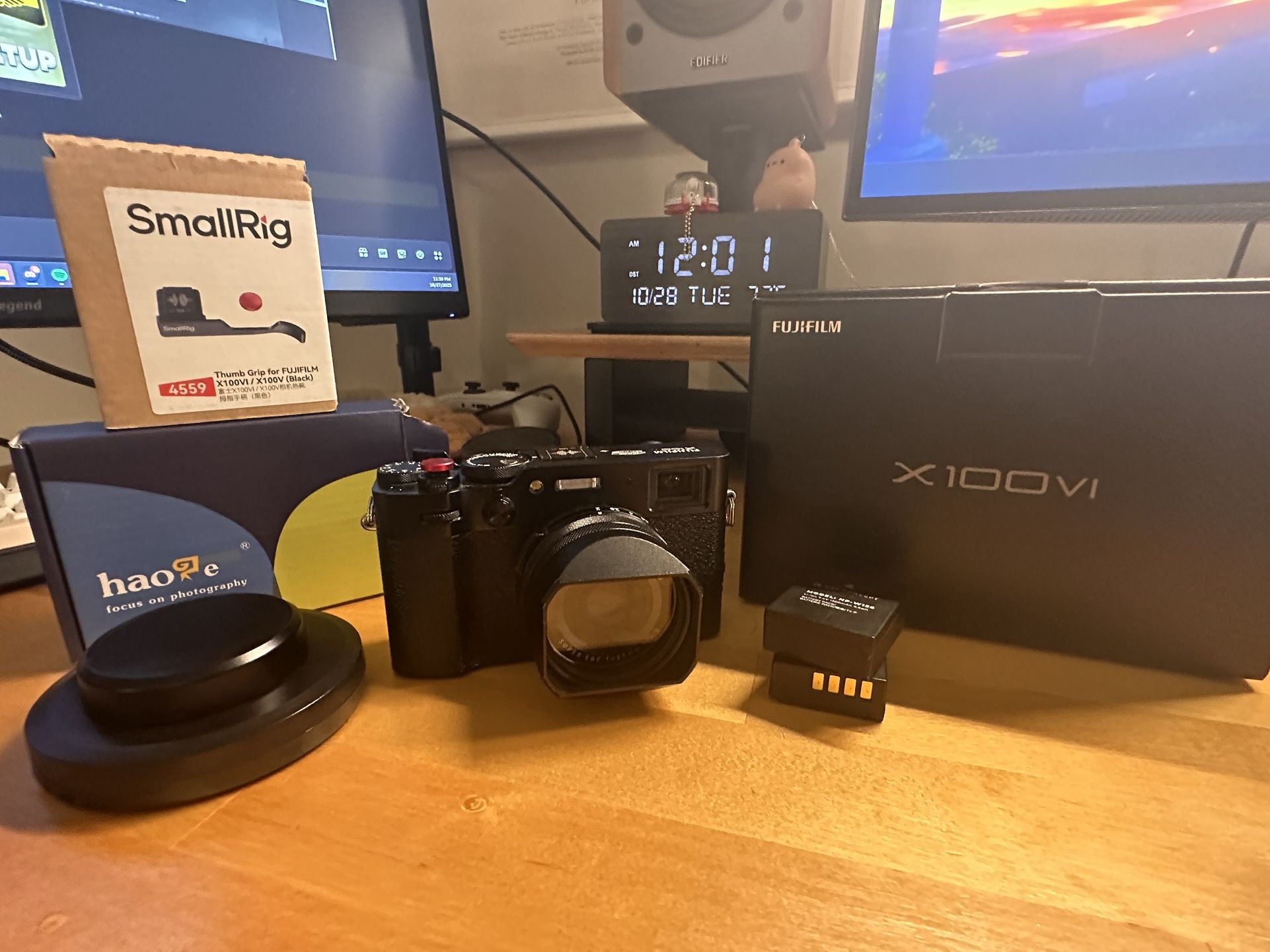 FUJIFILM X100VI - with Accessories (See Description)