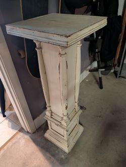 Vintage Architectural Column Pedestal / Plant Stand