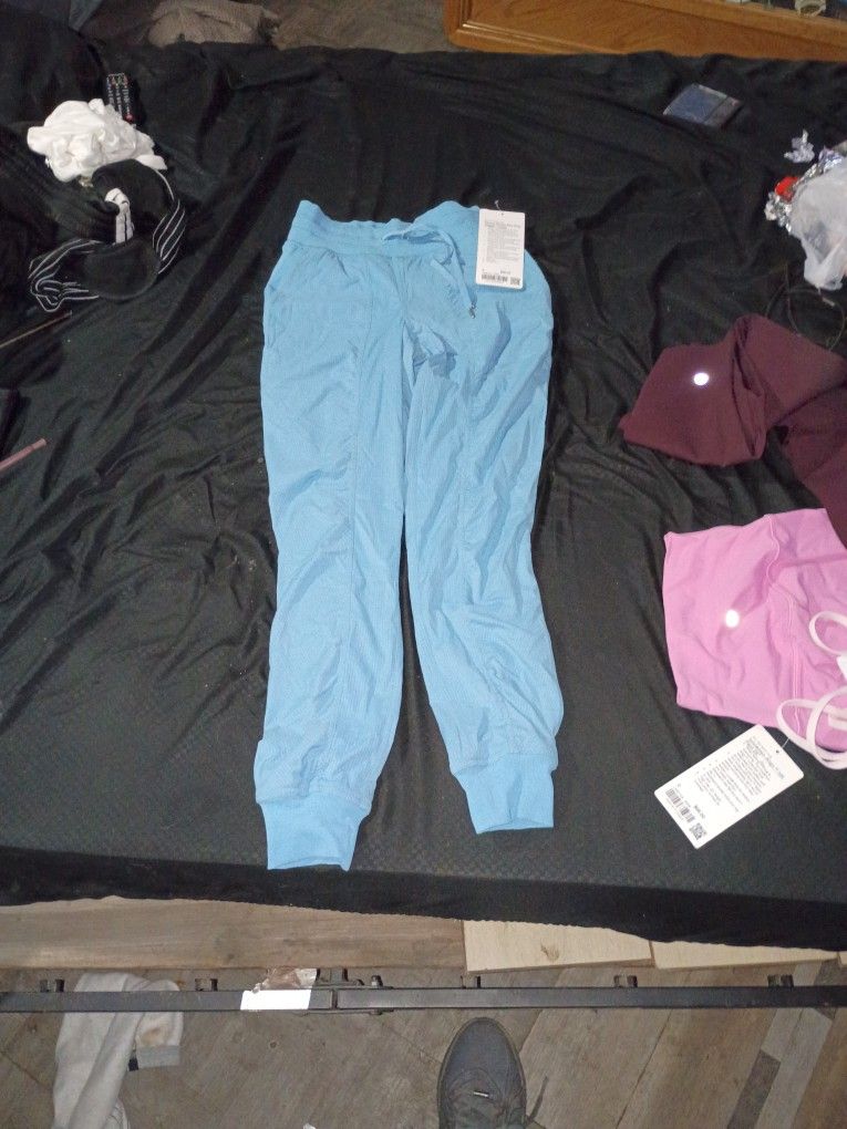 Lululemon Girl Cloths
