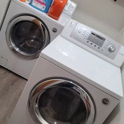 LG Washer And Dryer Combo