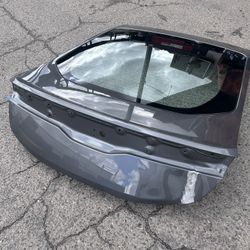 16-19 Chevy Volt Trunk/decklid/hatch/tailgate OEM