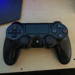 PS4 controller