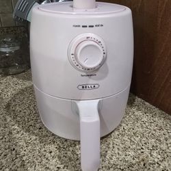 Bella 2 Qt Electric Air Fryer 1200 Watt