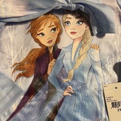 ❄️ 🎁 Nice Gift For A Little Girl 👧.Disney Frozen Elsa and Anna Night Gown with Matching Doll Night gown, Very Cute 🥰🎁👍🏼