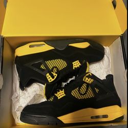 Jordans, New Balance And Dunks READ DESCRIPTION 