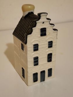 Vintage Delft KLM Bols Miniature Porcelain House #38 - PERFECT CONDITION - Sealed w/ Liquid! $40!