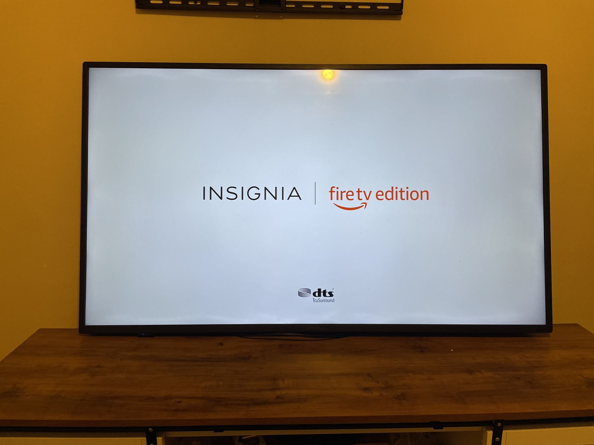 50” Roku Smart Tv $200 OBO
