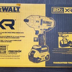 Dewalt 20V MAX 1/2" High Torque Impact Wrench With Hog Ring Anvil Kit