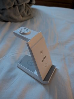 3-In-1 wireless charger