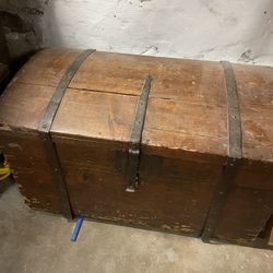 Vintage Treasure Chest 