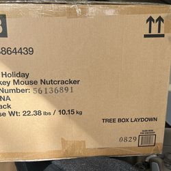 Mickey Mouse Nut Cracker