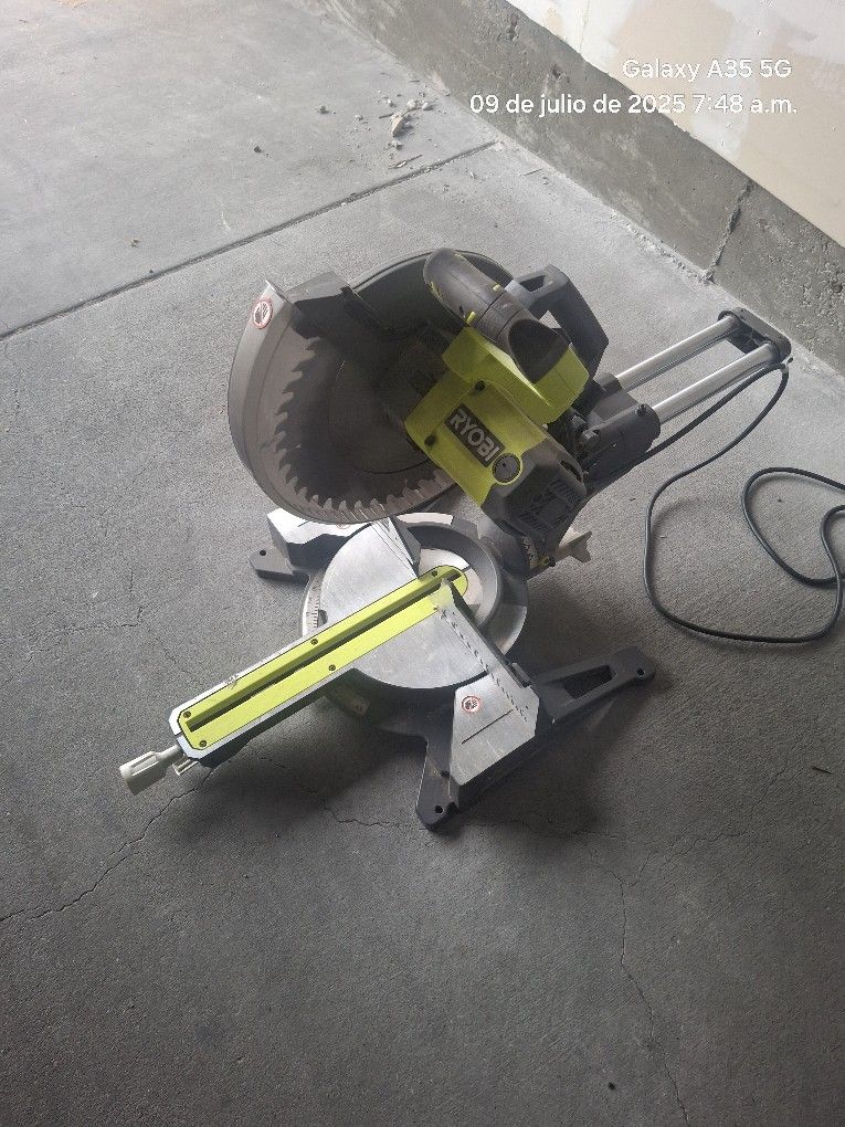 Saw