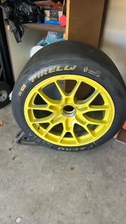 Ferrari Rims and tire