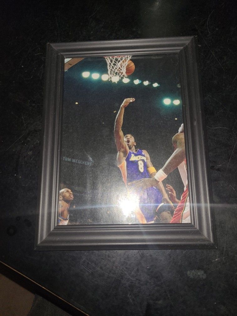 KOBE BRYANT PICTURE FRAME🙏